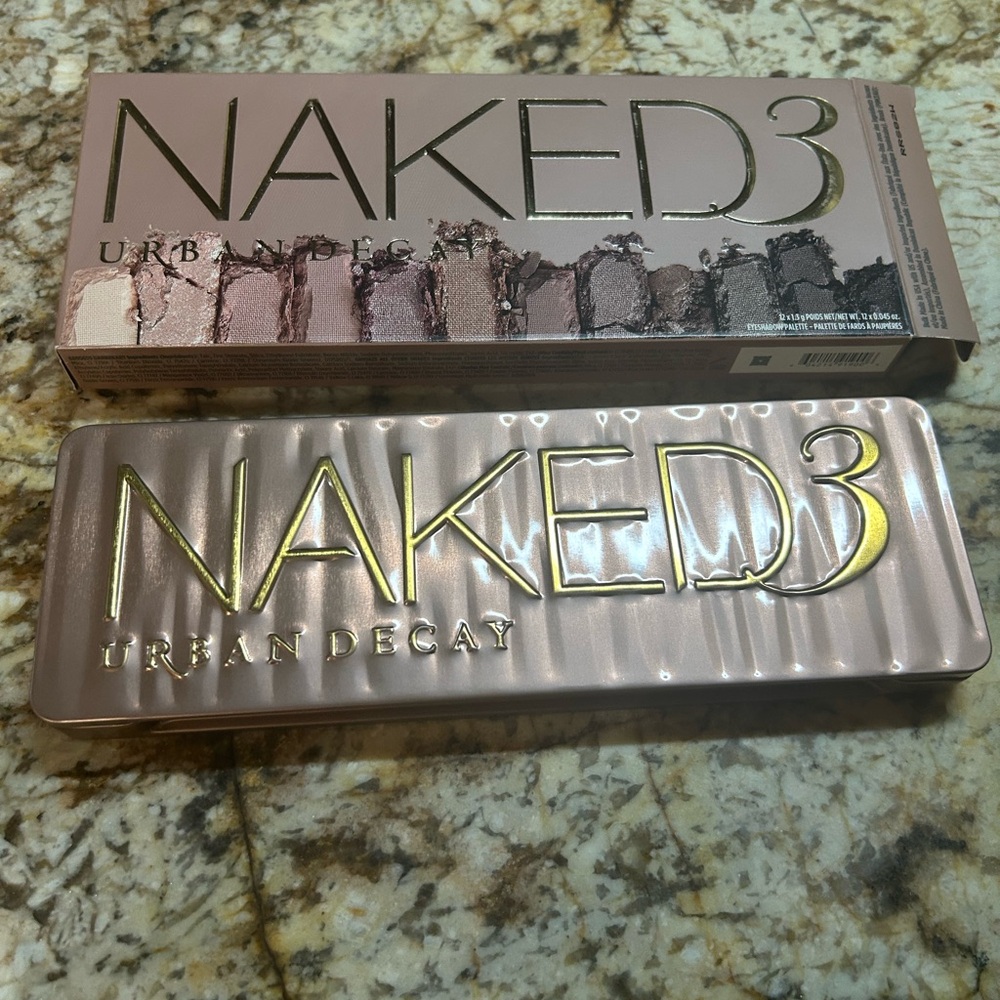 Urban Decay Naked3 Eyeshadow Palette - Rose Pink Neutrals